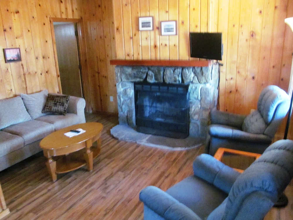 Lazy Oaks Resort