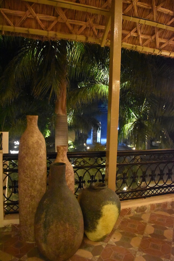 3 Acres Resort