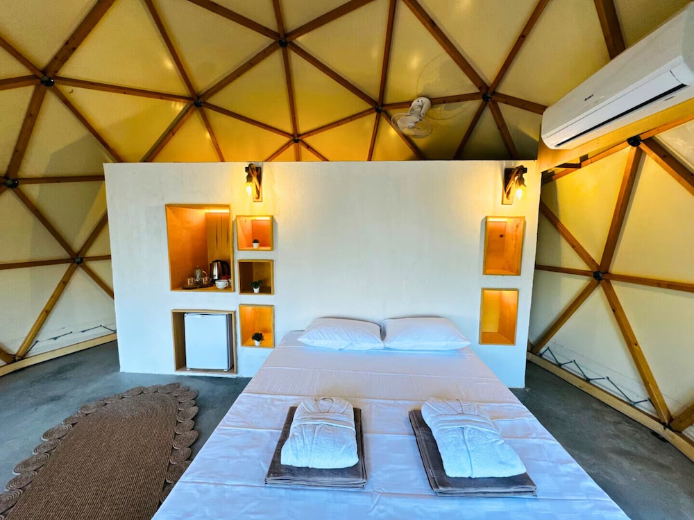 In Out Resort Glamping