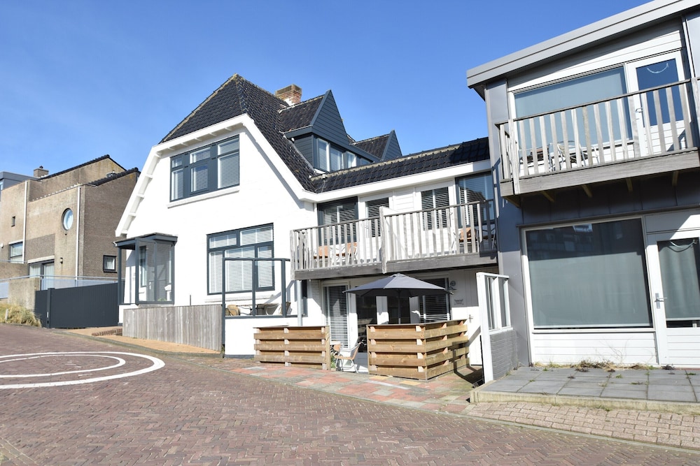 Elegant Studio Near Beach view 2