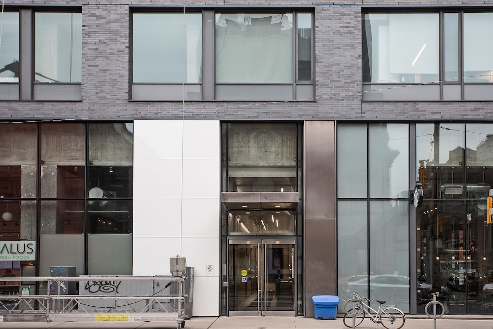 Velvet Stays – Entertainment District