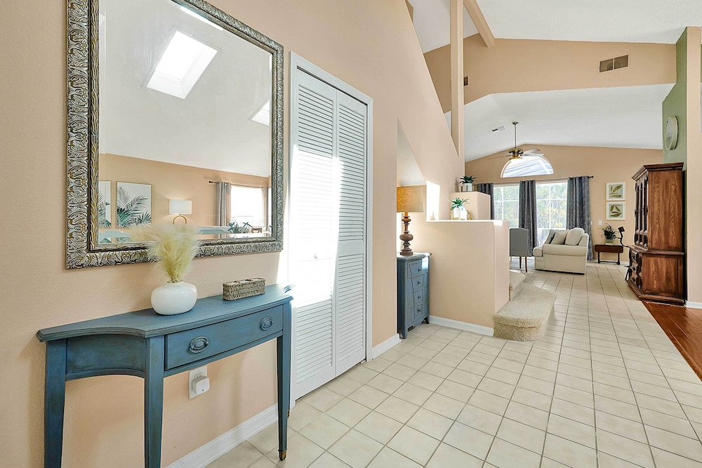 Near Disney & Universal: Family Retreat in Orlando