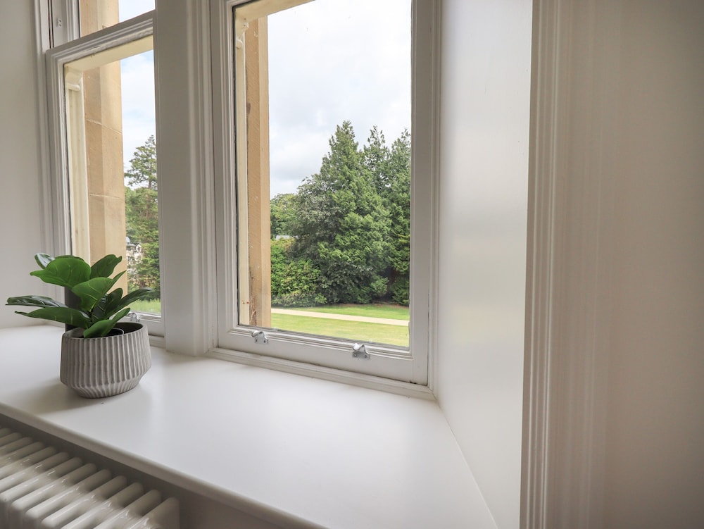The Kathleen Suite Stone Cross Mansion