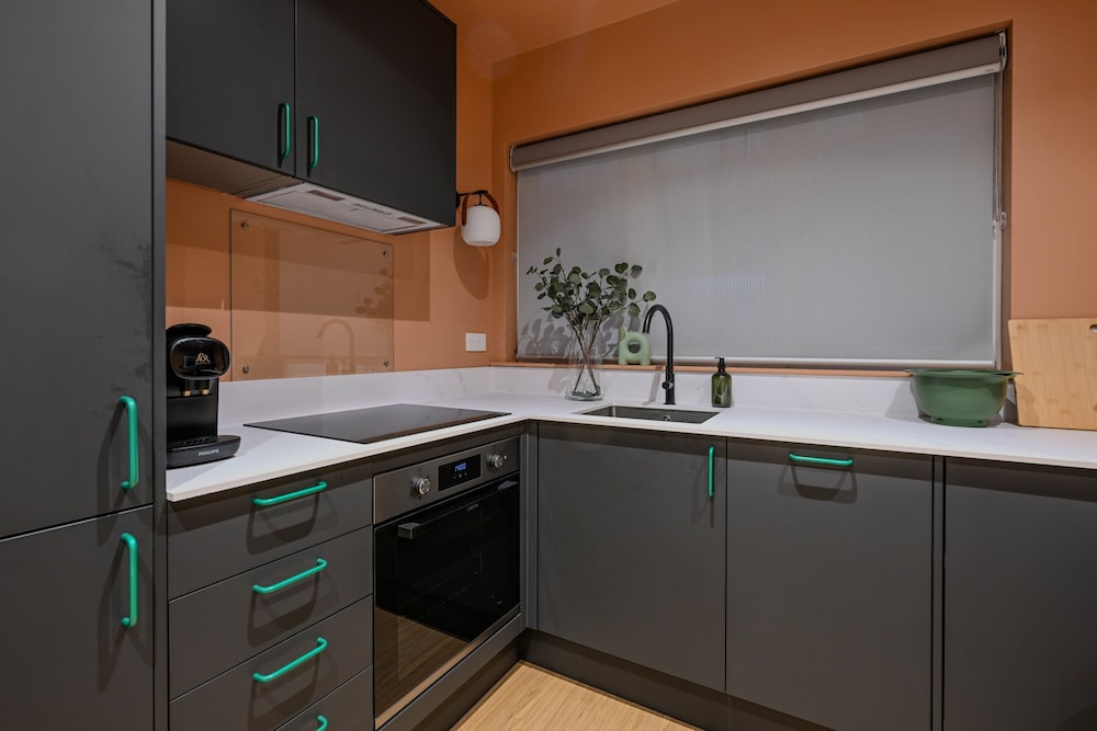 2-bedroom Flat Close to Angel Stn and Regent Canal