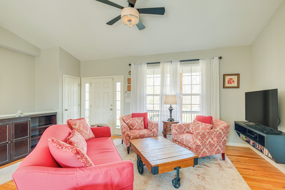 Private Deck & Views: Rural Virginia Escape