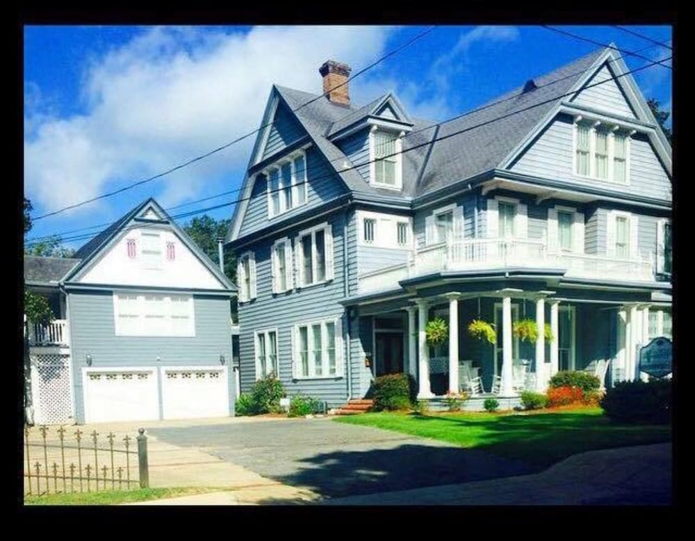 Sweet Cane Inn