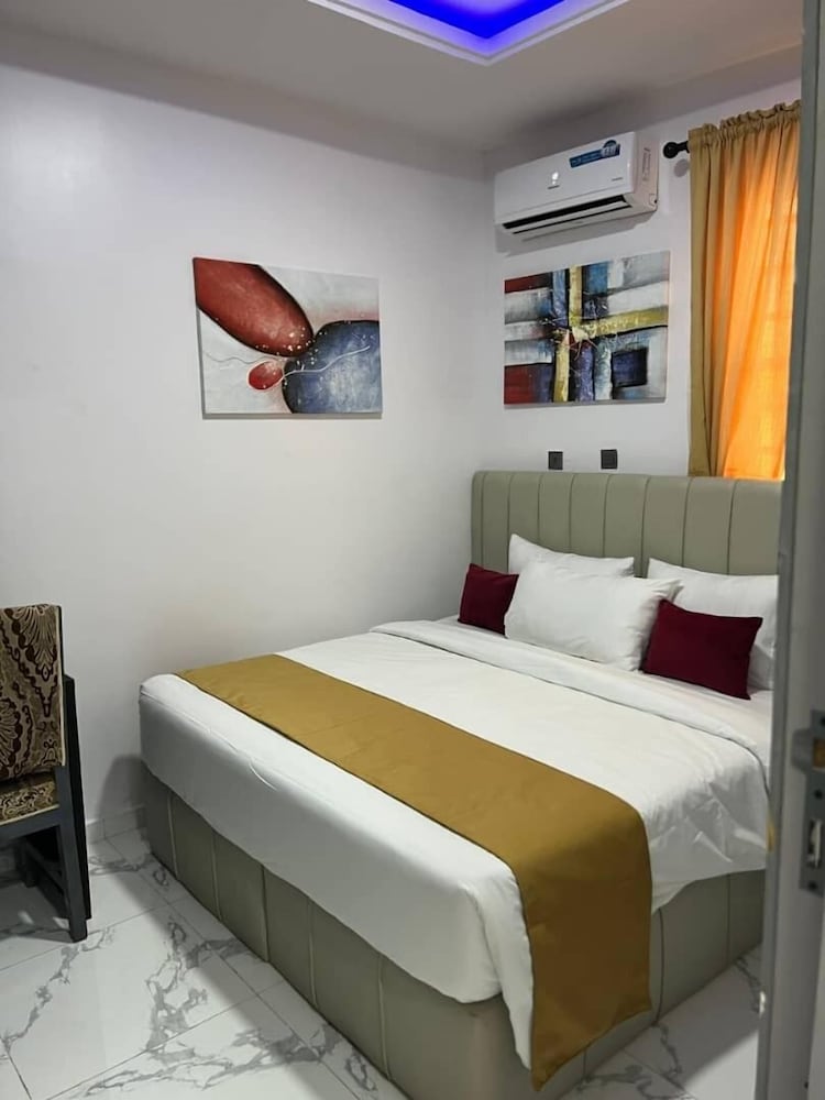 RBZ Apartments