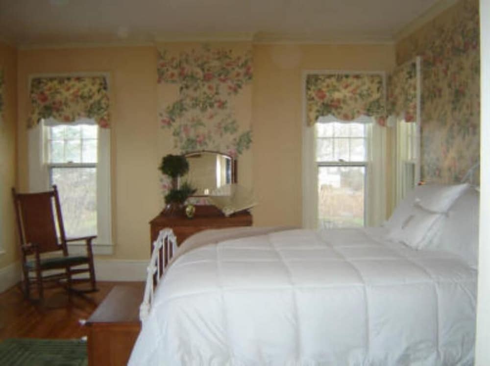 Vintage Gardens Bed & Breakfast