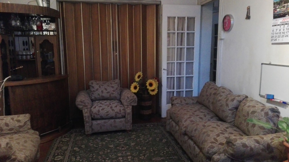 Hospedaje Almeyda B&B.