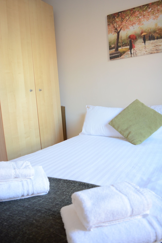 Glasgow Scotstoun Apartments