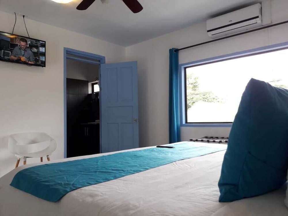 Club Ibiza - Party Hotel & Beach Club