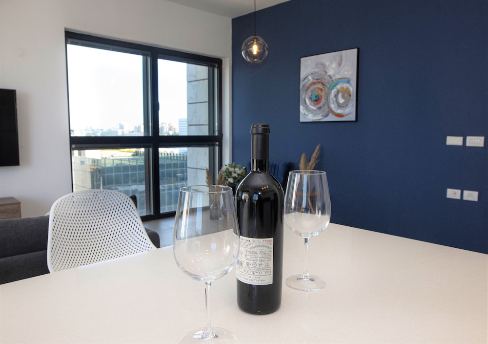 Cool & Urban Apt Luxury Tower Sea View