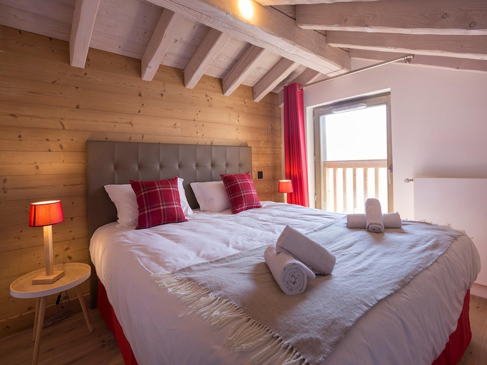 Apartment in La Rosiere With Alpine Views