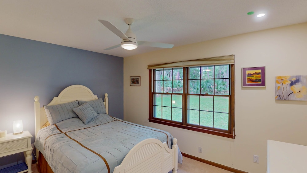 Live Oak Hideaway 4 Bedroom Home