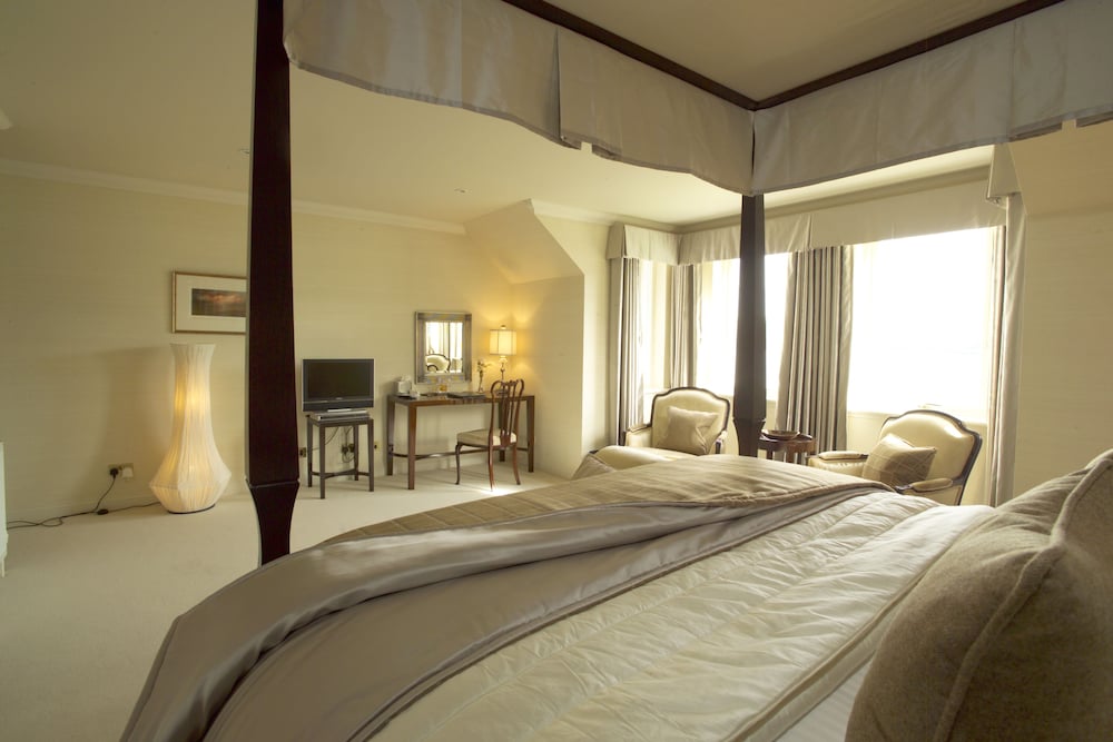 Loch Ness Lodge view 4
