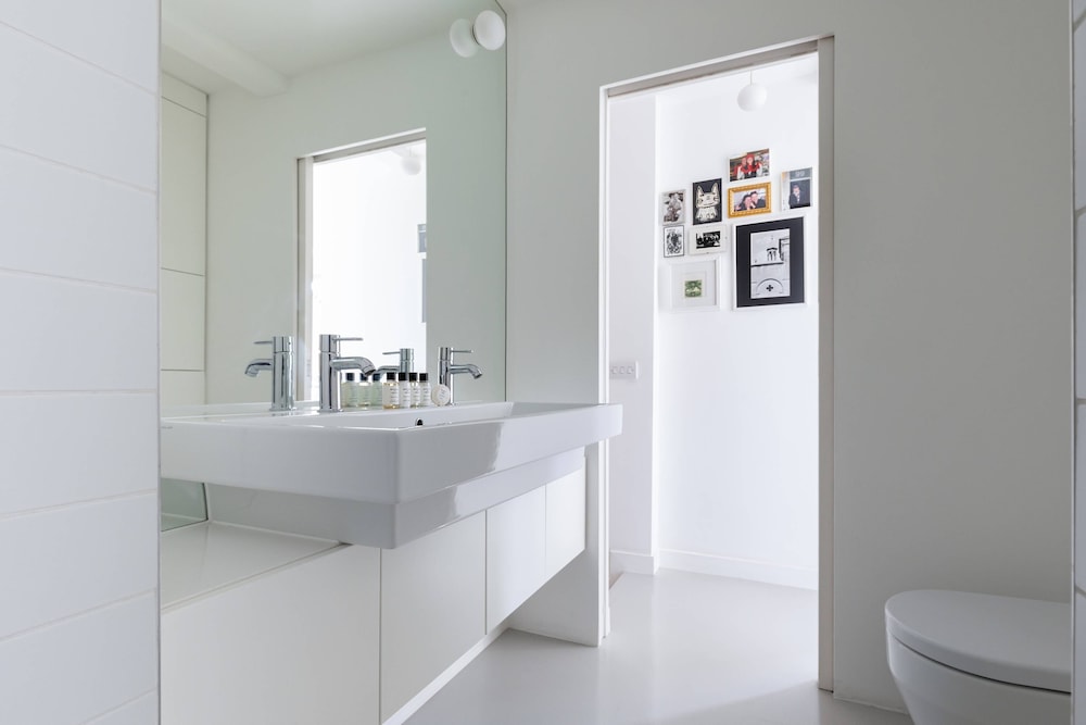 Crawford Street II by Onefinestay