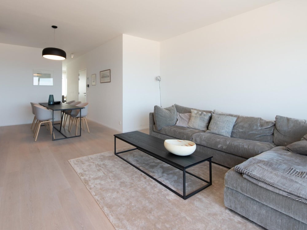 Duplex Apartment With 4 Terraces and sea View