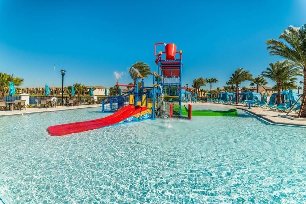 Beautiful Windsor Villa - Image 2