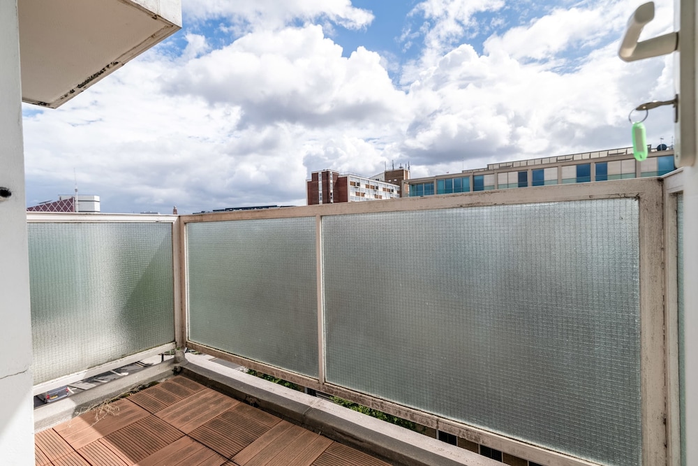 balcony