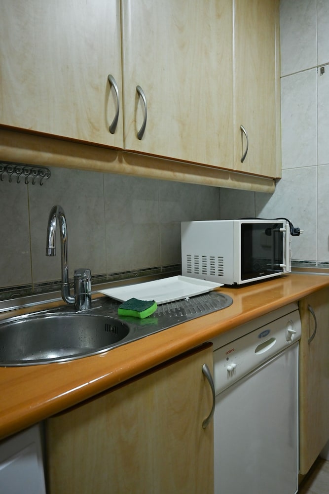 M Amu10 Amplia Vivienda de dos Dormitorios en el