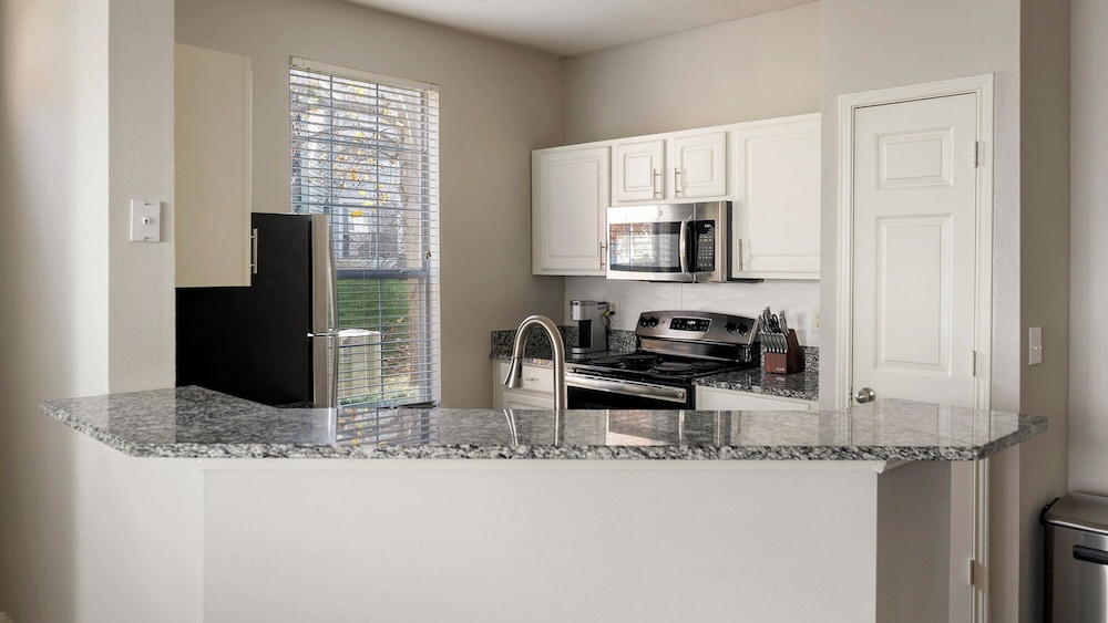 Landing Furnished Apartments near Barfield