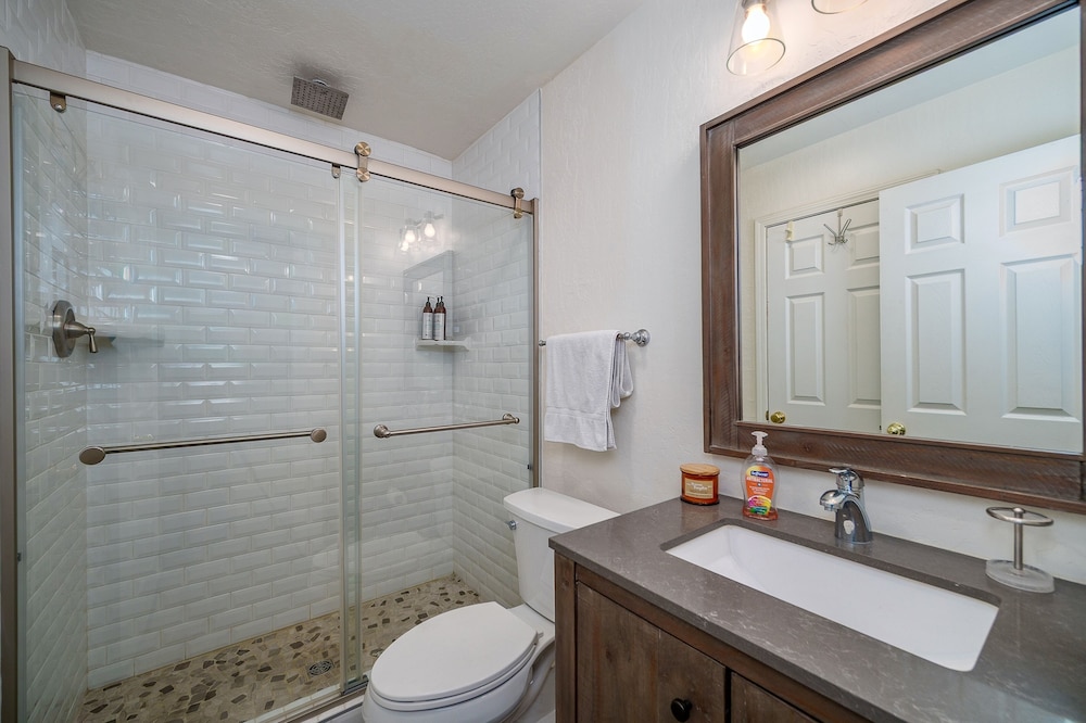 The Azure Tahoe Cabin 3 Bedroom Home