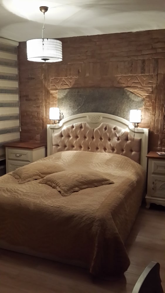 Galatolia Suites - Image 11