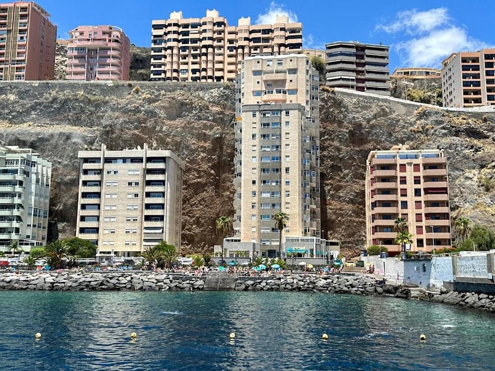 Apartment in Radazul With Stunning Sea Views