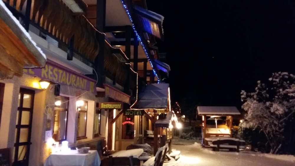 Puy-Saint-Vincent Vacations - Hotel l'Aigliere - Property Image 1