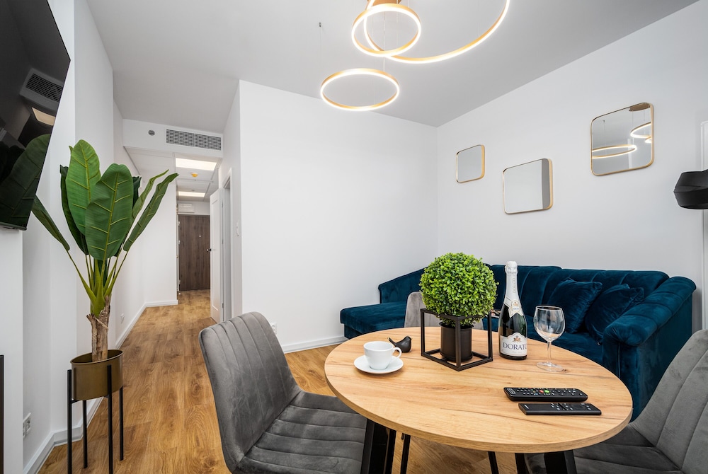 Warsaw Apartments Bliska Wola view 2