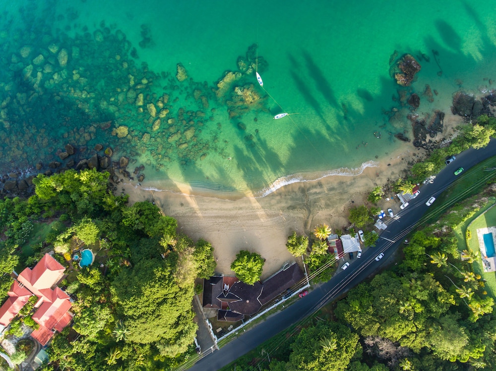 Mount Irvine Bay Resort