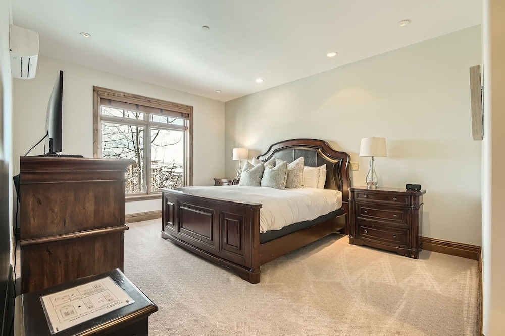 Strand Haus Ski In Ski Out At Canyons 2 Bedroom Condo