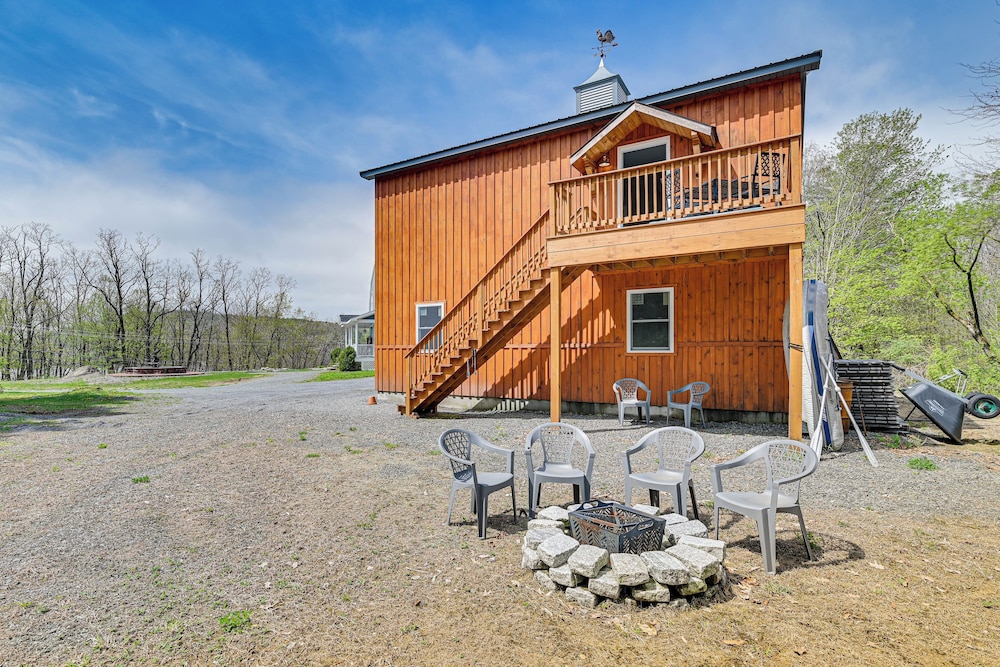 Fire Pit + Beach Access: Quiet Northville Retreat