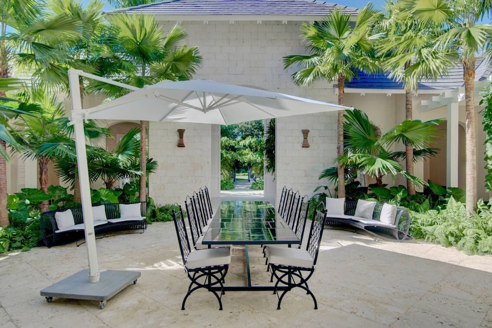 Villa Alta Gracia w Private Pool Designer Decor