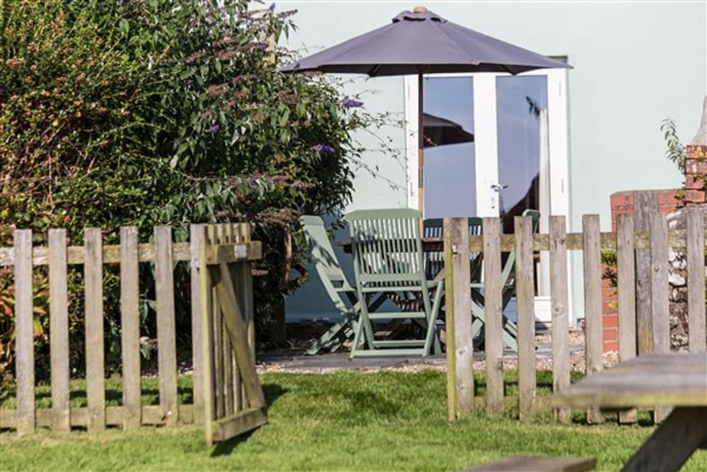 Cheristow Farm Cottages view 5