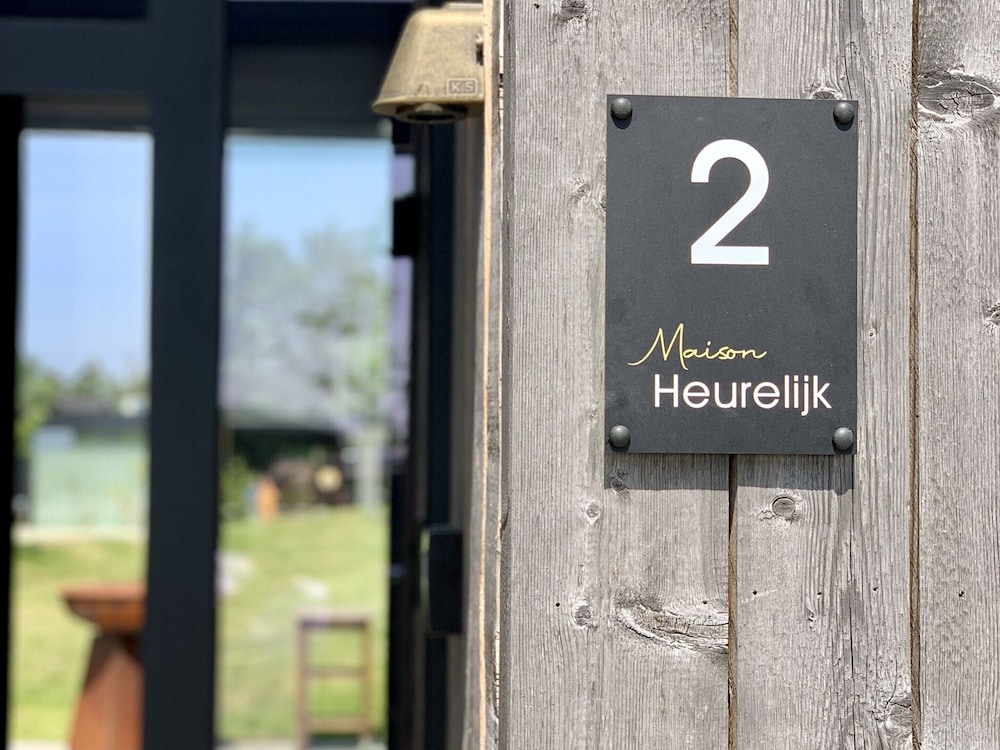 Maison Heurelijk Modern Finished Near Somme-leuze