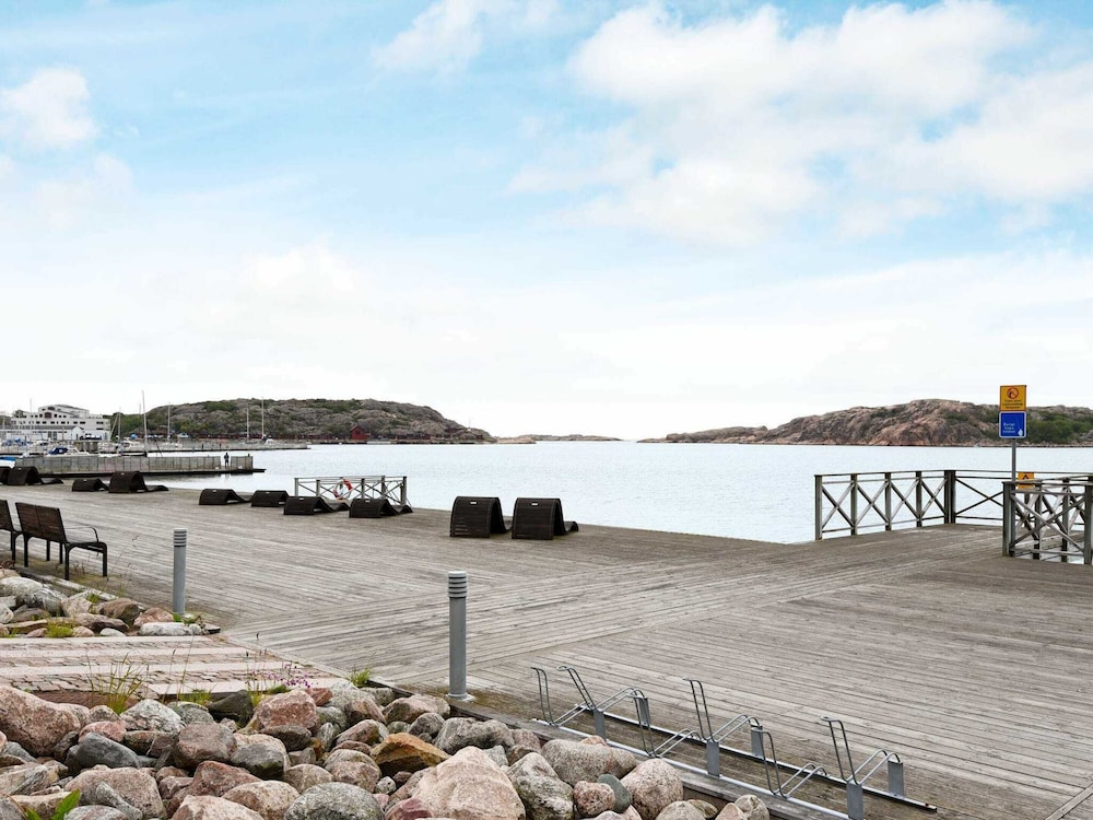 2 Person Holiday Home in Lysekil view 5