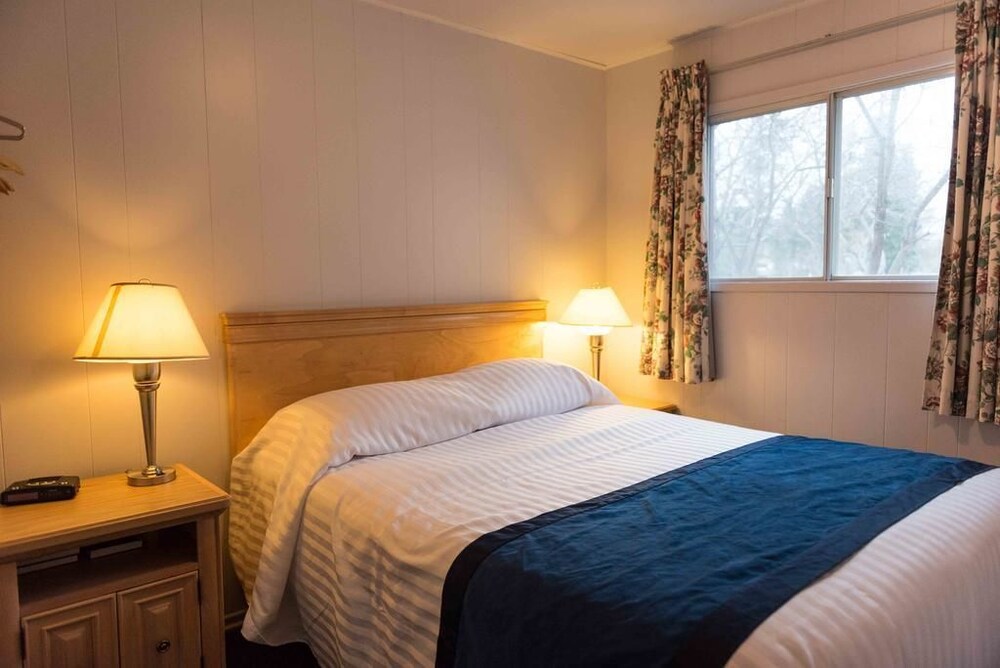 Radium Park Lodge