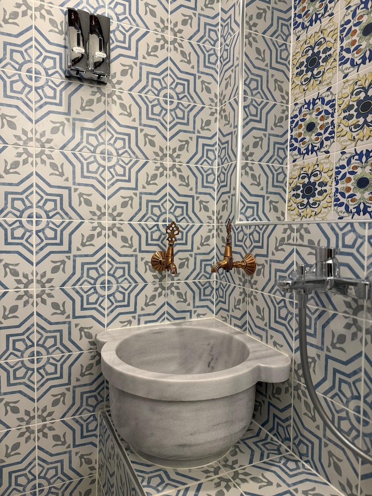Oasis Inn Budapest