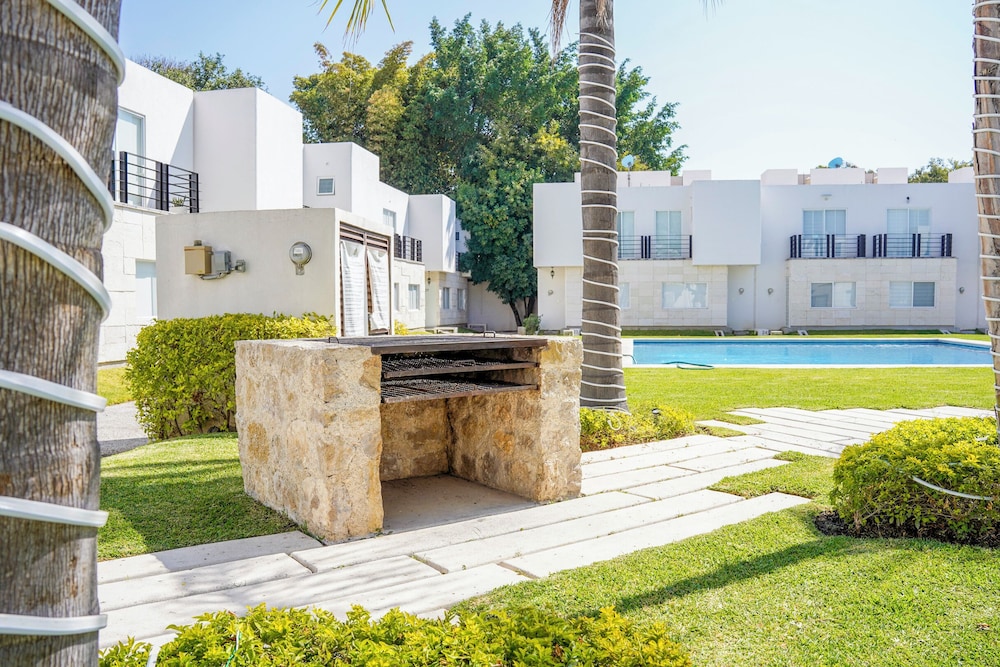 Modern House in Yautepec l Pool & Garden, photo 10