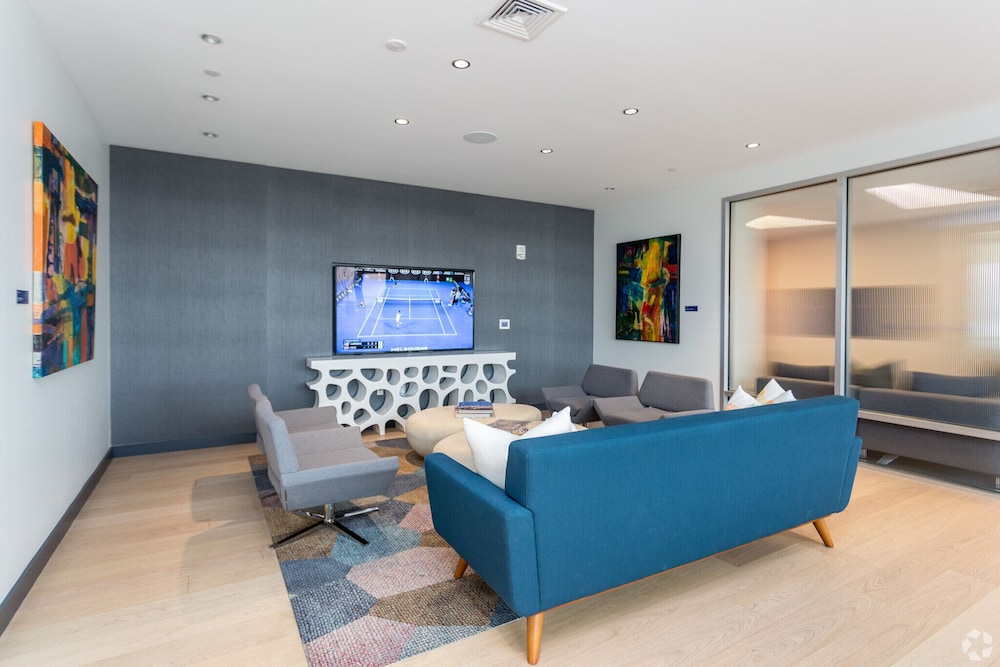 Luxury Apartments by Hyatus Downtown Boston