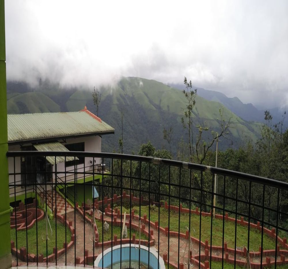 Green woods Resort