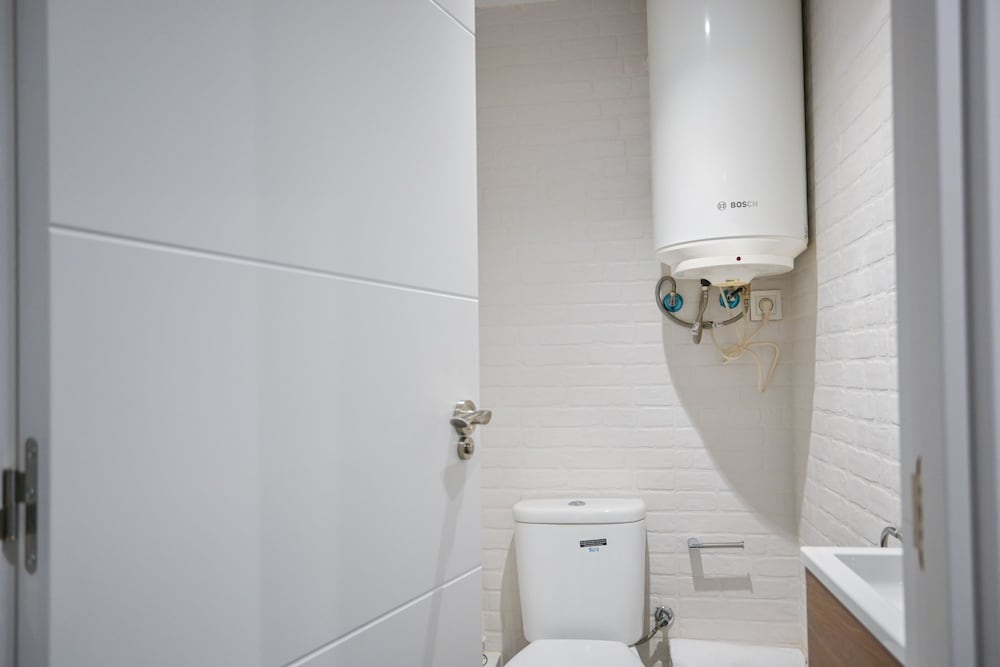 M Sen1692 Amplio Apartamento con Balc n en Calle