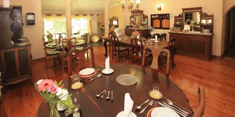 Homestead B & B