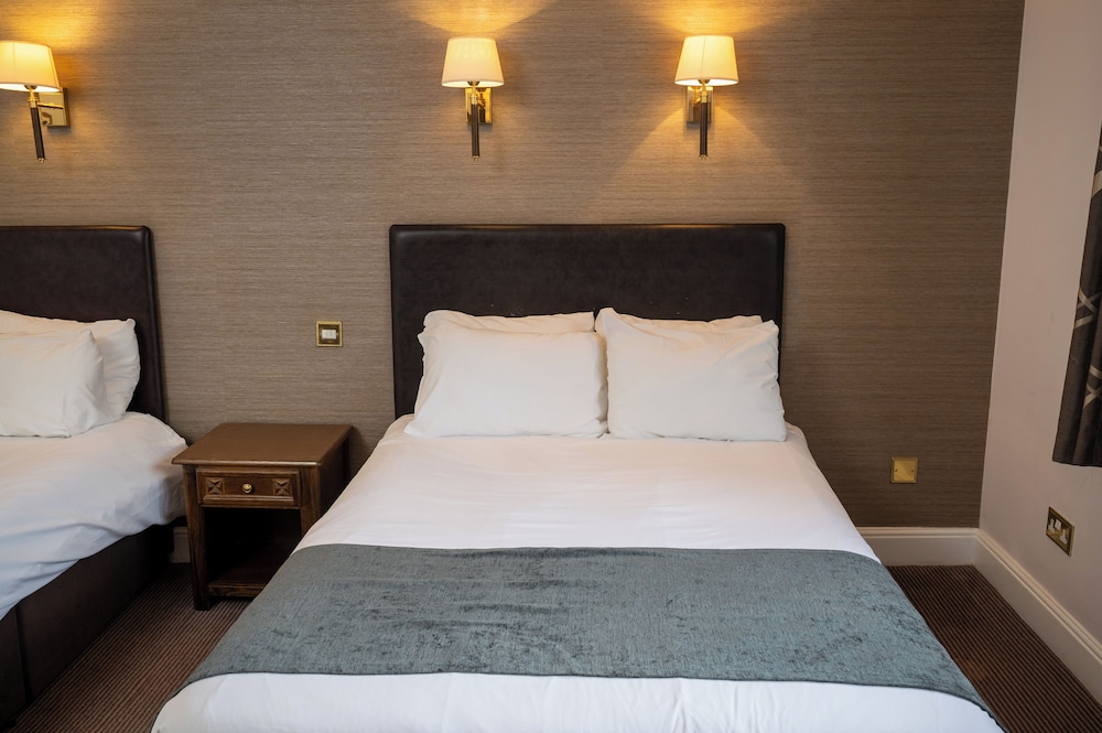 Marlborough Vacations - Castle And Ball by Greene King Inns - Property Image 3