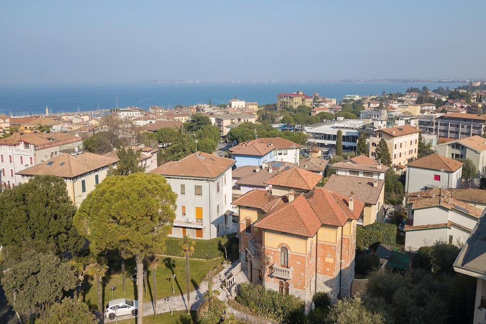 Photo 14