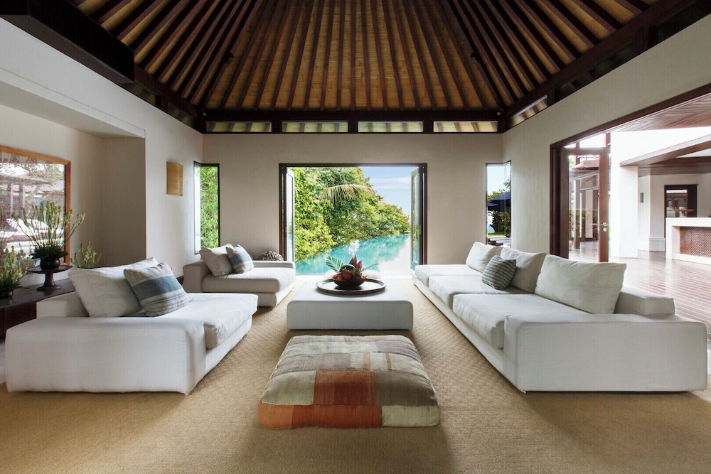 The Ungasan Clifftop Resort 169