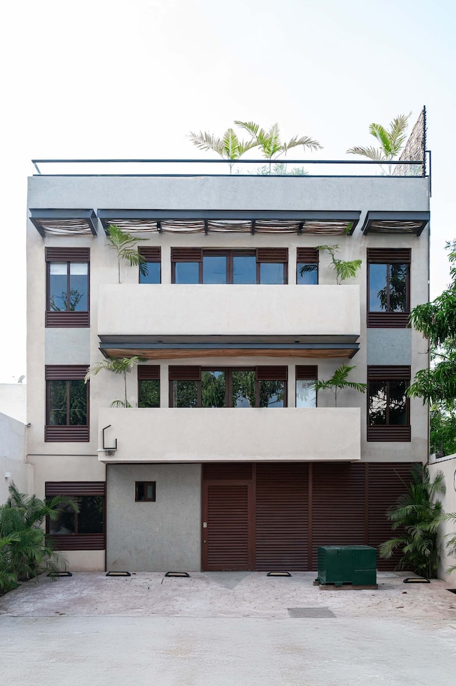 Stylish Double Studio With Equipped Kitchen and Wi-fi