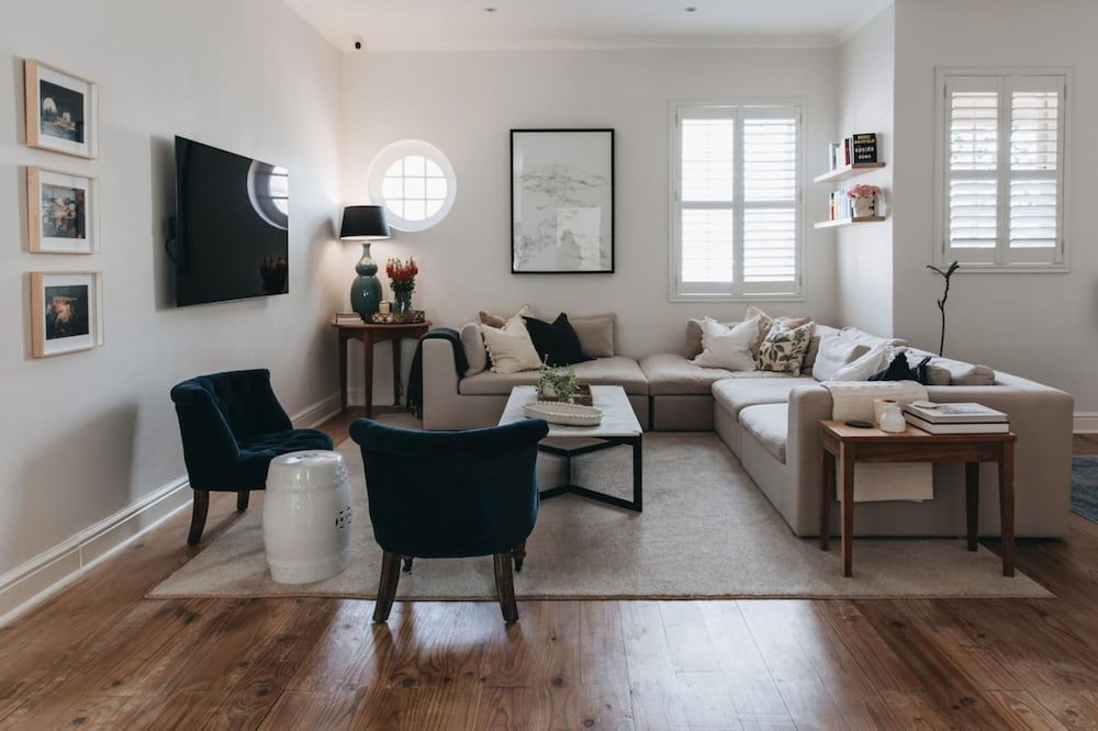 Stylish Sea Point Oasis