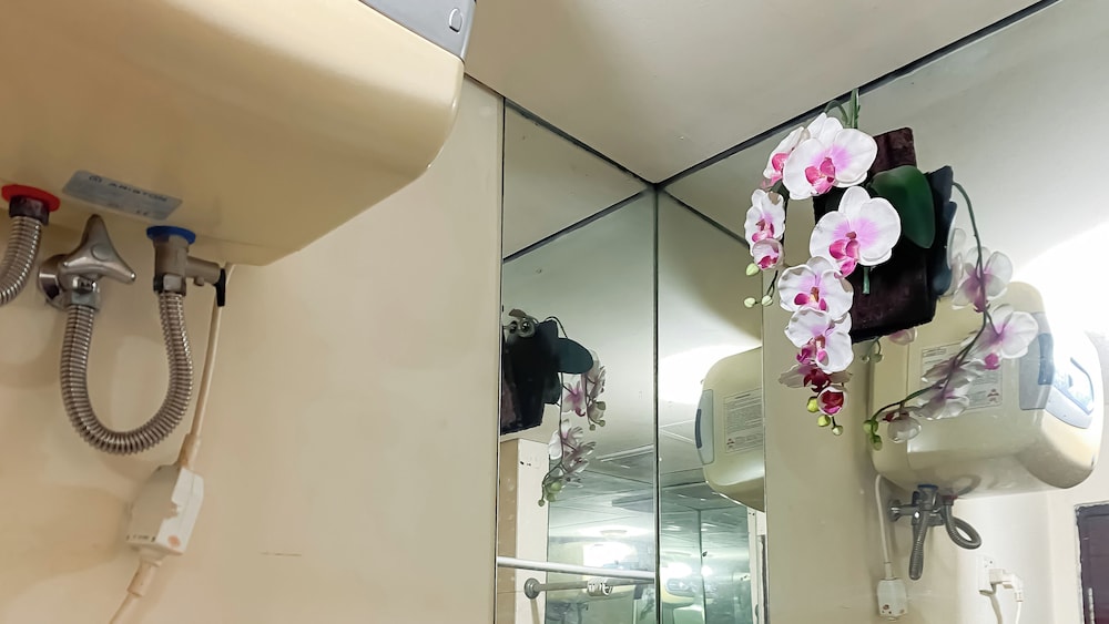 Cozy and Minimalist Studio Apartment Mangga Dua